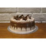 Kit-kat Chocolate Cake